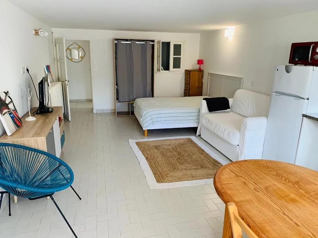 Studio A 2Kms Du Port Vannes France